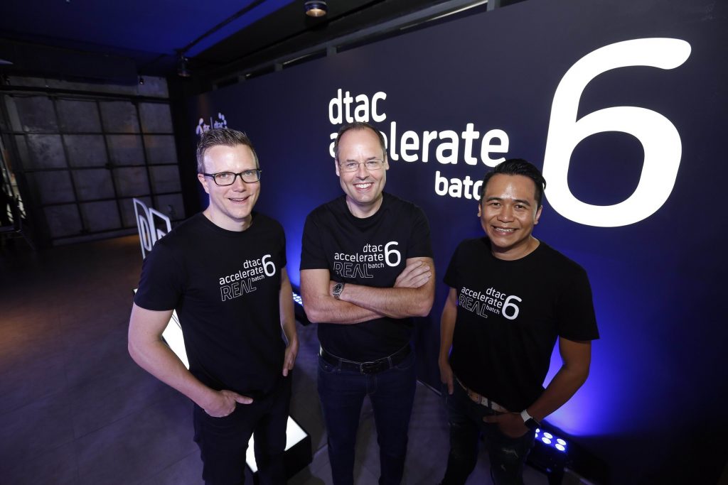 ดีแทค แอคเซอเลอเรท ปี 6 ชูจุดแข็ง Real ประกาศความร่วมมือครั้งยิ่งใหญ่ระดับโลกมาสู่ไทย จับมือ Google และ Line ประเทศไทย
