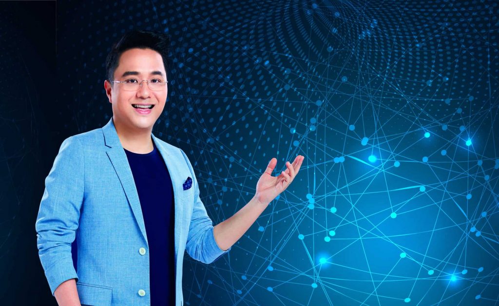 เรียนรู้เทคนิคเติมพลังบวกให้ชีวิตช่วงสงกรานต์ กับ ‘หมอช้าง – ทศพร ศรีตุลา’