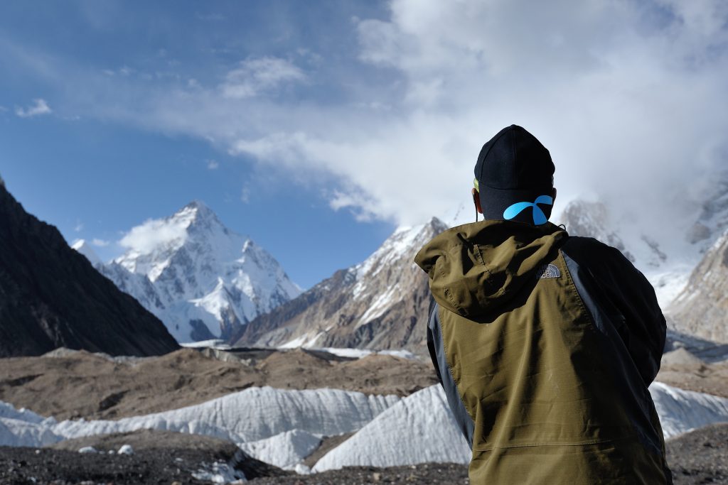 “โลก (ไม่) ส่วนตัว” ชีวิต ภาพถ่าย และการท่องเที่ยวของ บอย-สงคราม กิ่งกลาง พีอาร์ดีแทค