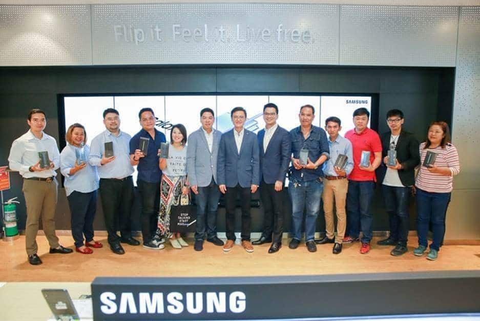 ดีแทคจัดงานVVIPมอบ Samsung Galaxy Note 10 & 10+ ให้แก่ลูกค้าBlueMember ได้รับสิทธิ์ก่อนใคร