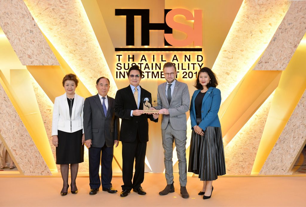 ดีแทคติดอันดับ “หุ้นยั่งยืน” จากตลาดหลักทรัพย์แห่งประเทศไทย ติดต่อกัน 4 ปีซ้อน