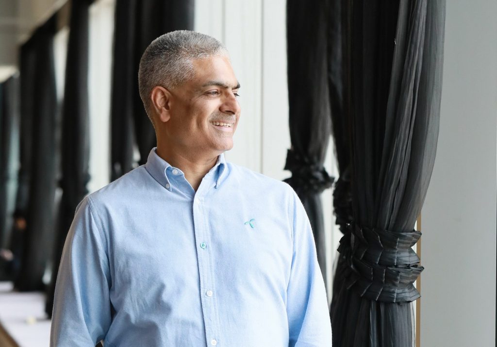 จากใจซีอีโอดีแทคช่วงโควิด-19: “เราจะอยู่เคียงข้างคุณ”