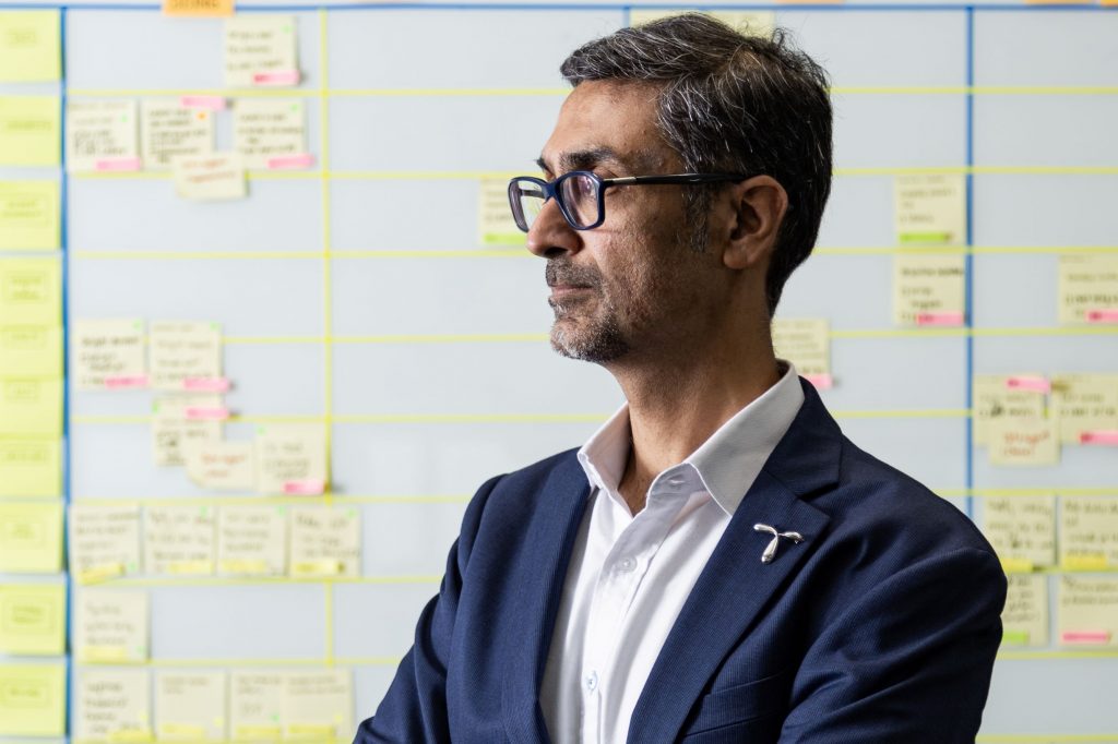 ดีแทคแนะนำโซลูชั่นทางรอดธุรกิจ ตอบโจทย์ธุรกิจองค์กรและ SMEs ที่หวั่นเชื้อไวรัสโควิด-19 ลากยาว กังวลค่าใช้จ่ายอินเทอร์เน็ตและโปรแกรมการทำงาน