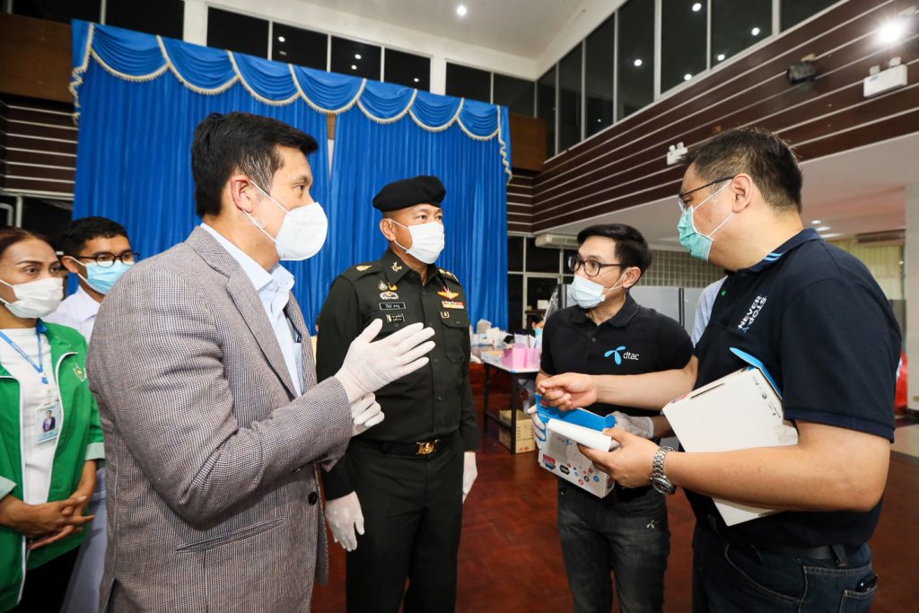 dtac Joins DES in Inspecting Connectivity, Offer Free Wi-Fi for the Frontline Heroes
