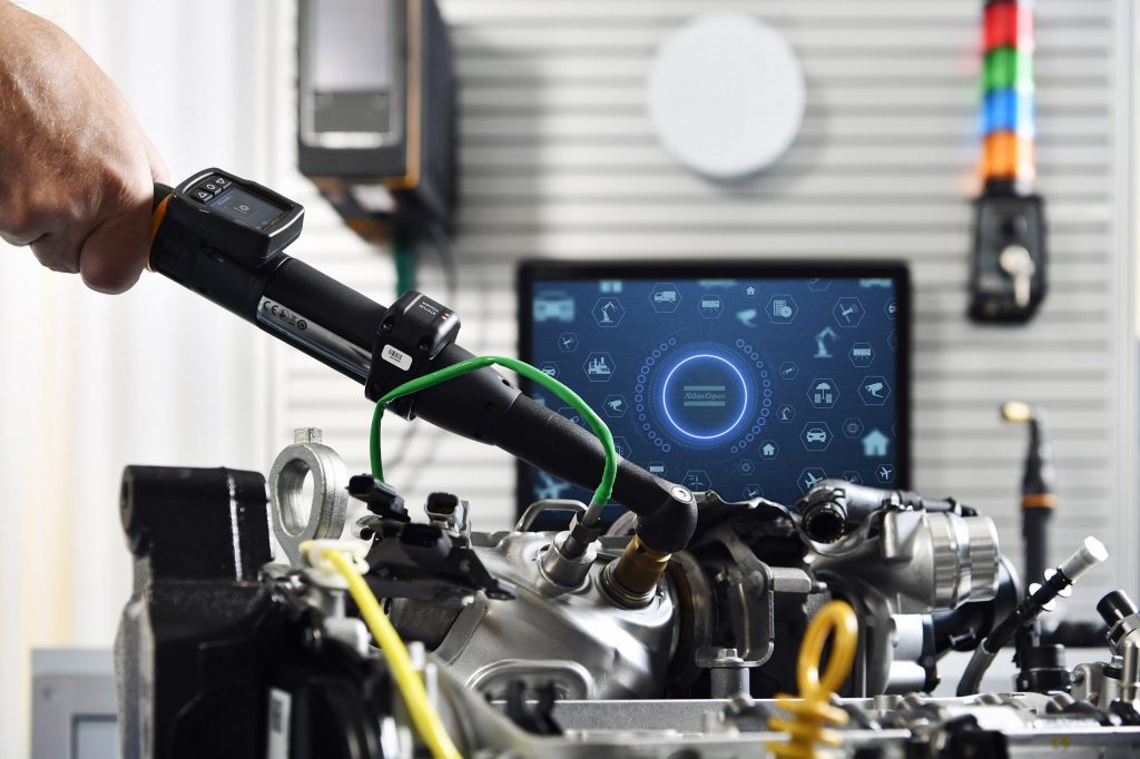 Building the future of manufacturing with tools powered by 5G networks