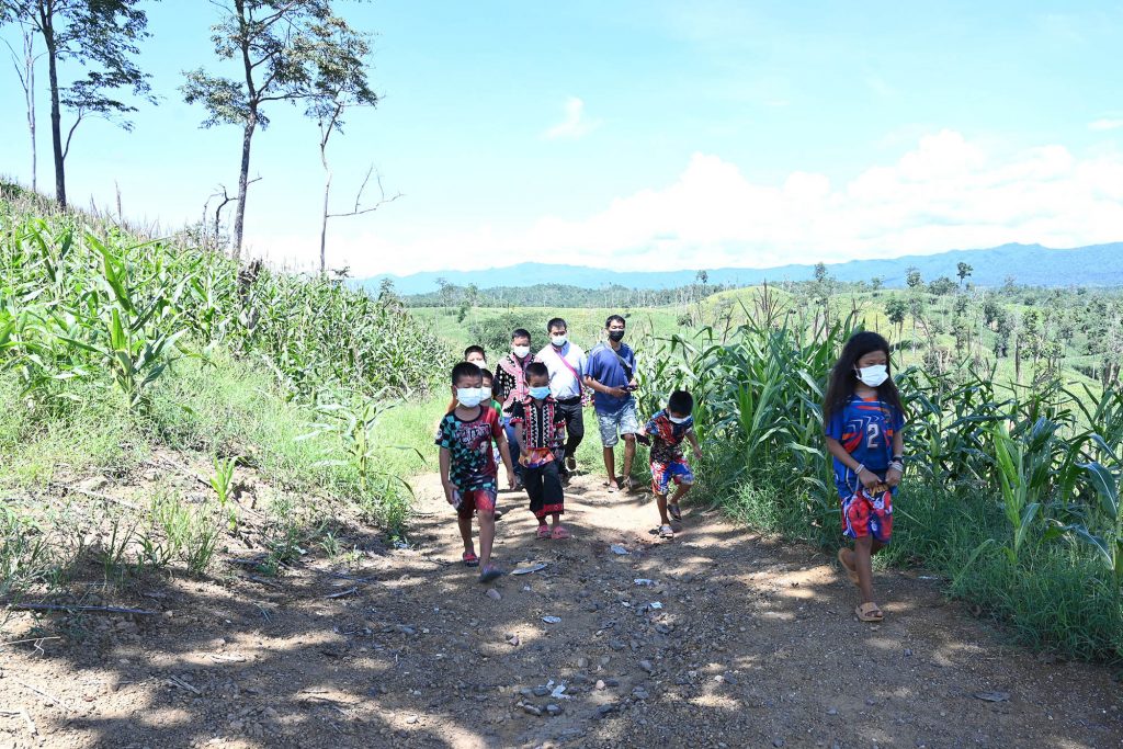 “บ้านฉันมีเน็ตใช้แล้ว” ปลื้มทั้งชุมชนบ้านใหม่สามัคคี ลำปาง หลังรอมา 18 ปี ดีแทครายเดียวลุยเชื่อมต่อ ดีทั่วดีถึง เพื่อชีวิตเท่าเทียม