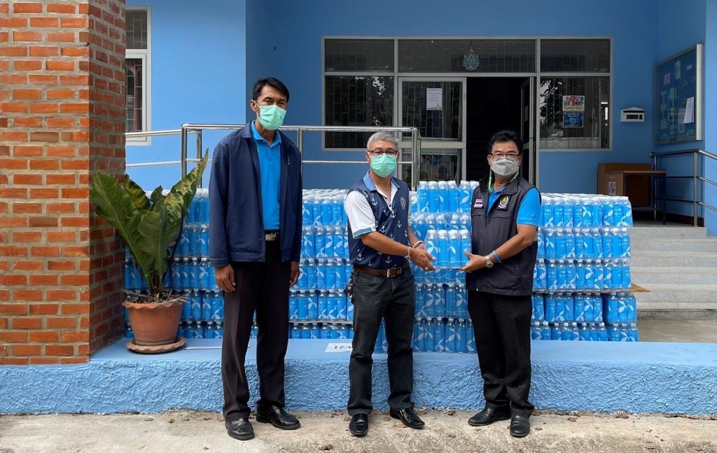 ดีแทคมอบน้ำดื่มเร่งช่วยเหลือพี่น้องชาวลพบุรี ผ่านสำนักงานเจ้าท่าภูมิภาค สาขาลพบุรี
