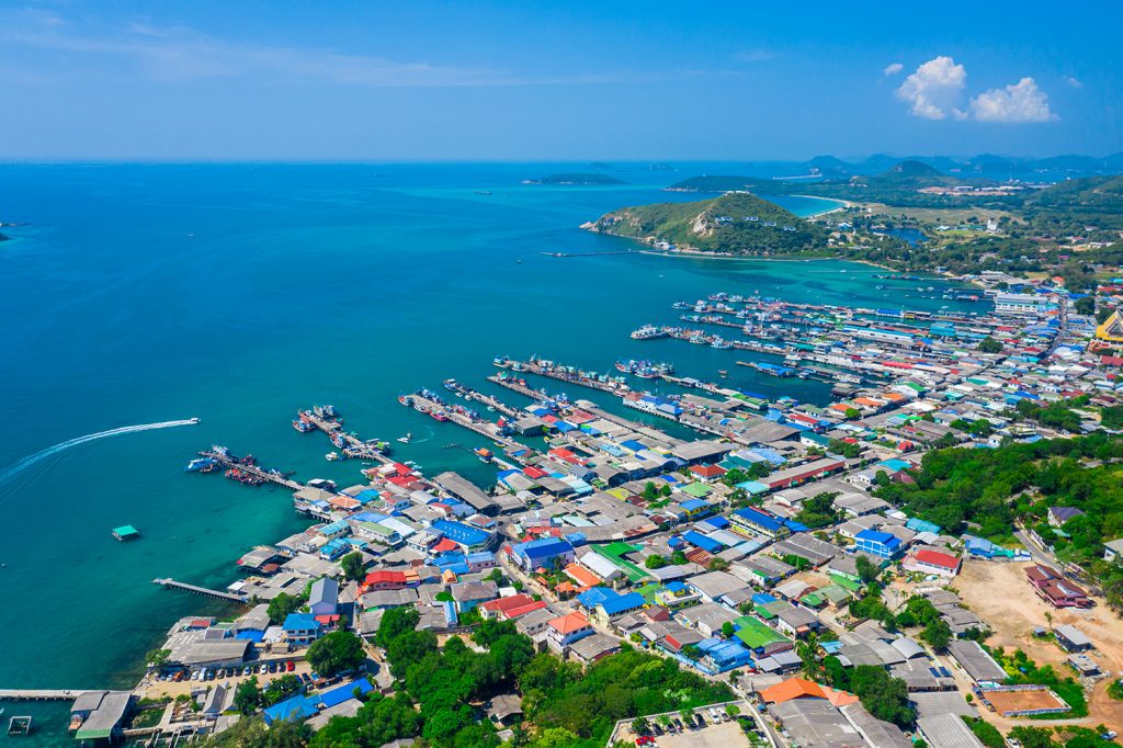 หมู่บ้านประมงเล็กๆ ในอำเภอสัตหีบนั้นยกระดับการท่องเที่ยวในพื้นที่ด้วยเทคโนโลยีดิจิทัลและพลังของโซเชียลมีเดีย