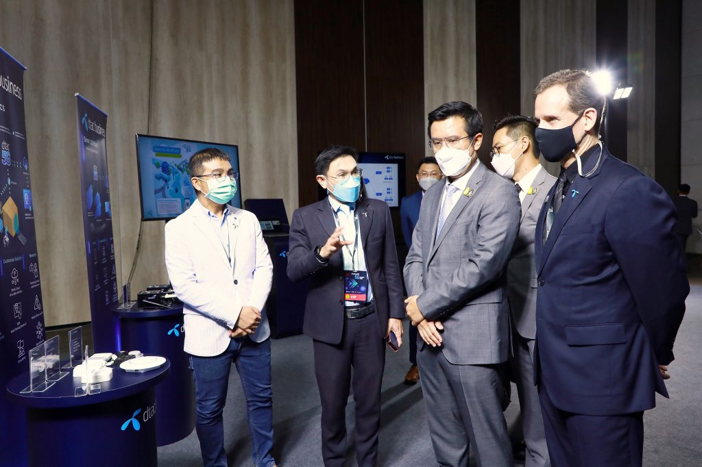 ดีแทค 5G เปิดตัว 3 โซลูชันพลิกโฉมอุตสาหกรรมร่วมกระตุ้นเศรษฐกิจไทย
