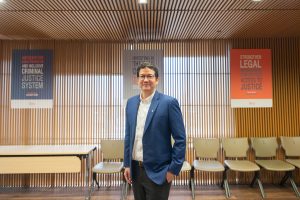 ธนะชัย สุนทรเวช ผู้เชื่อในพลังของการเล่าเรื่องเพื่อคืนผู้ก้าวพลาดกลับคืนสู่สังคม