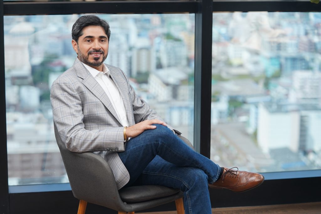 นายนกุล เซห์กัล