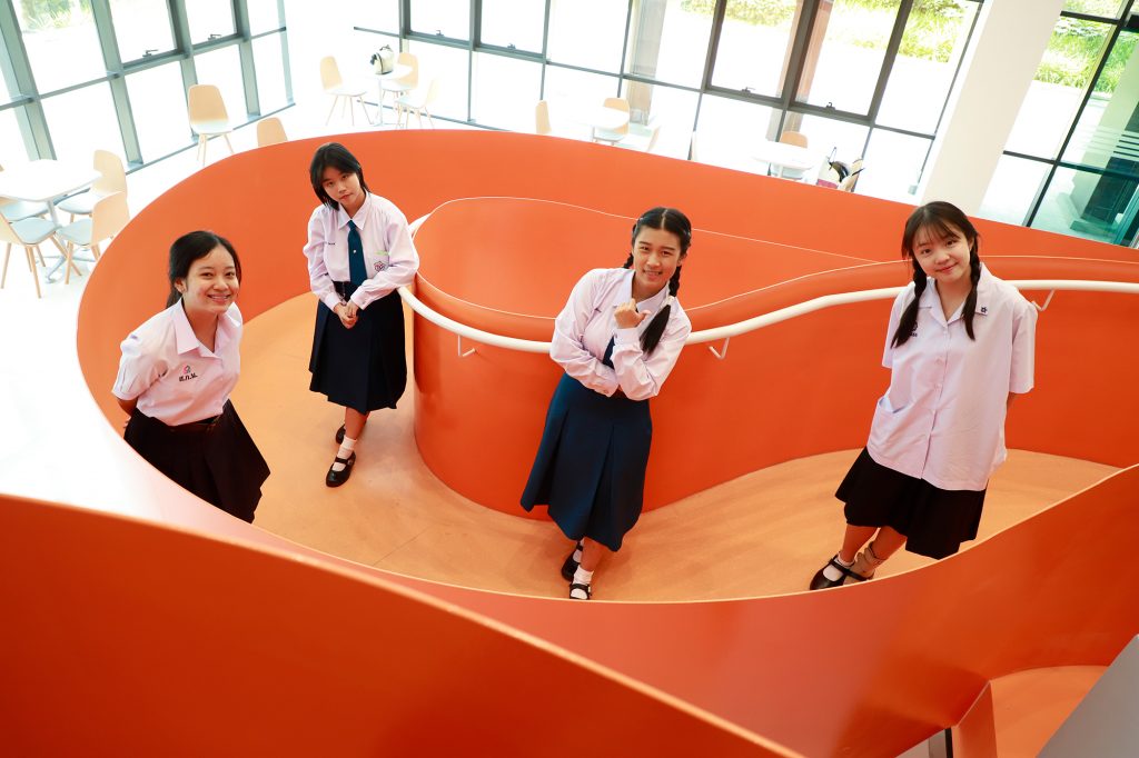 แรงบันดาลใจ ความฝัน อุปสรรค: ฟังเสียง 3 เยาวชนหญิงกับความท้าทายในการเข้าสู่วงการเทคโนโลยี